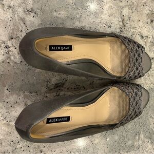 Alex Marie Elegant Gray Peep Toe Heels